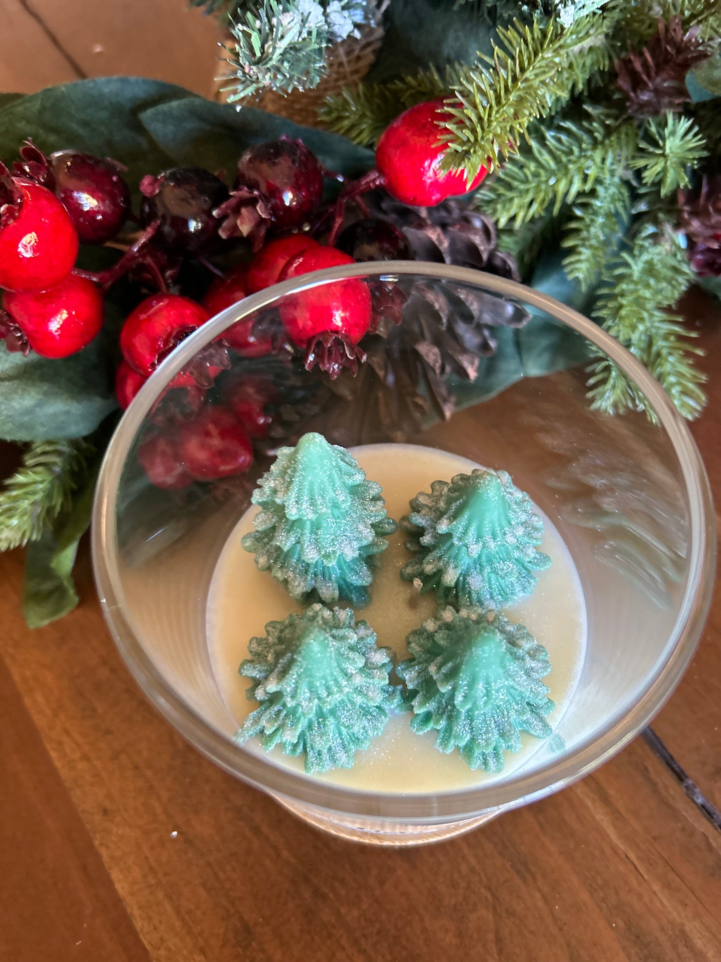 12 oz Glistening Green Pine Forest